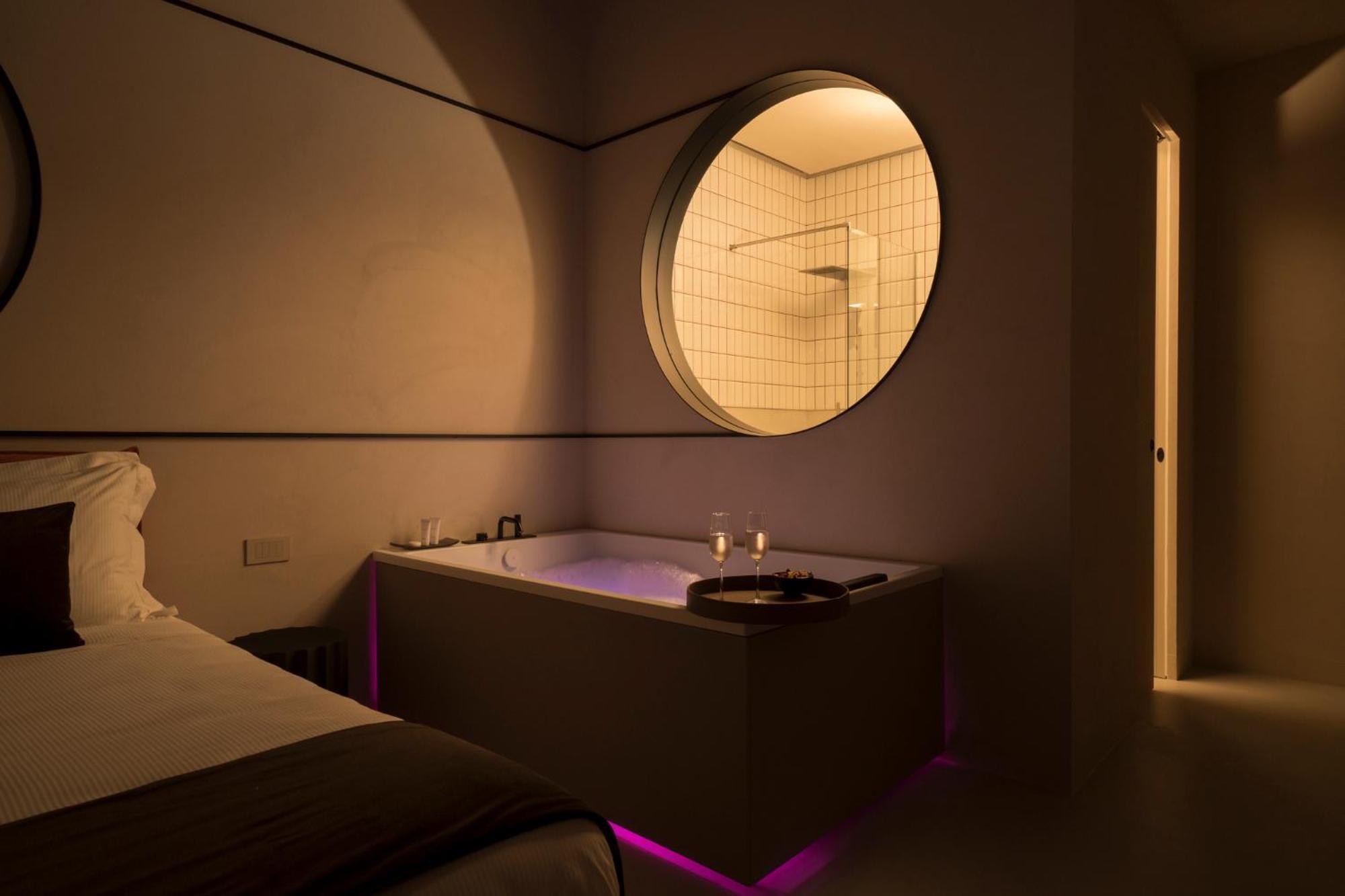 Demetra Luxury Suites Naples Luaran gambar